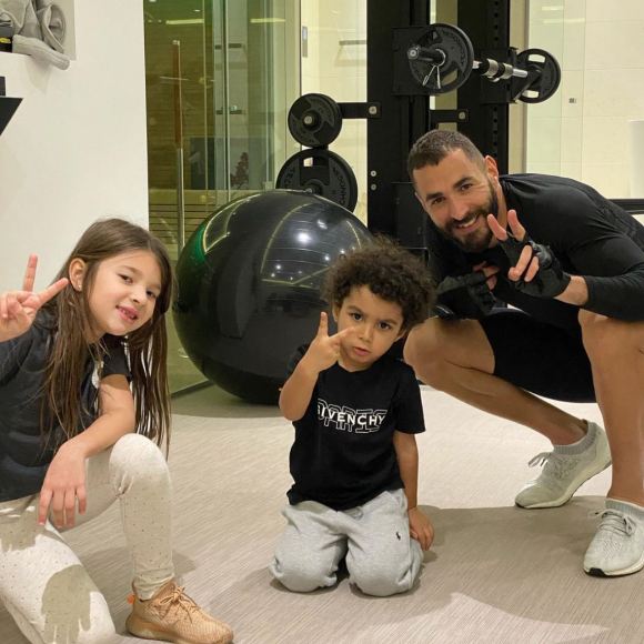 Karim Benzema et ses deux enfants, Mélia et Ibrahim. Octobre 2020.