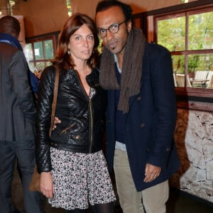 Manu Katché et sa femme Laurence - Soirée pour le lancement de l'accessoire fitness Active Base de la marque Proform (une entité de ICON Health & Fitness, la première marque américaine de fitness à domicile) au restaurant Il Cottage à Paris, le 31 mai 2016. L'Active Base est un siège instable destiné à vous muscler sans effort chez vous. © Rachid Bellak/LMS/Bestimage 