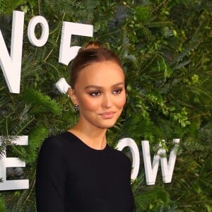 Lily-Rose Depp à la soirée Chanel No 5 à l'hôtel Standard à New York, le 10 décembre 2019 