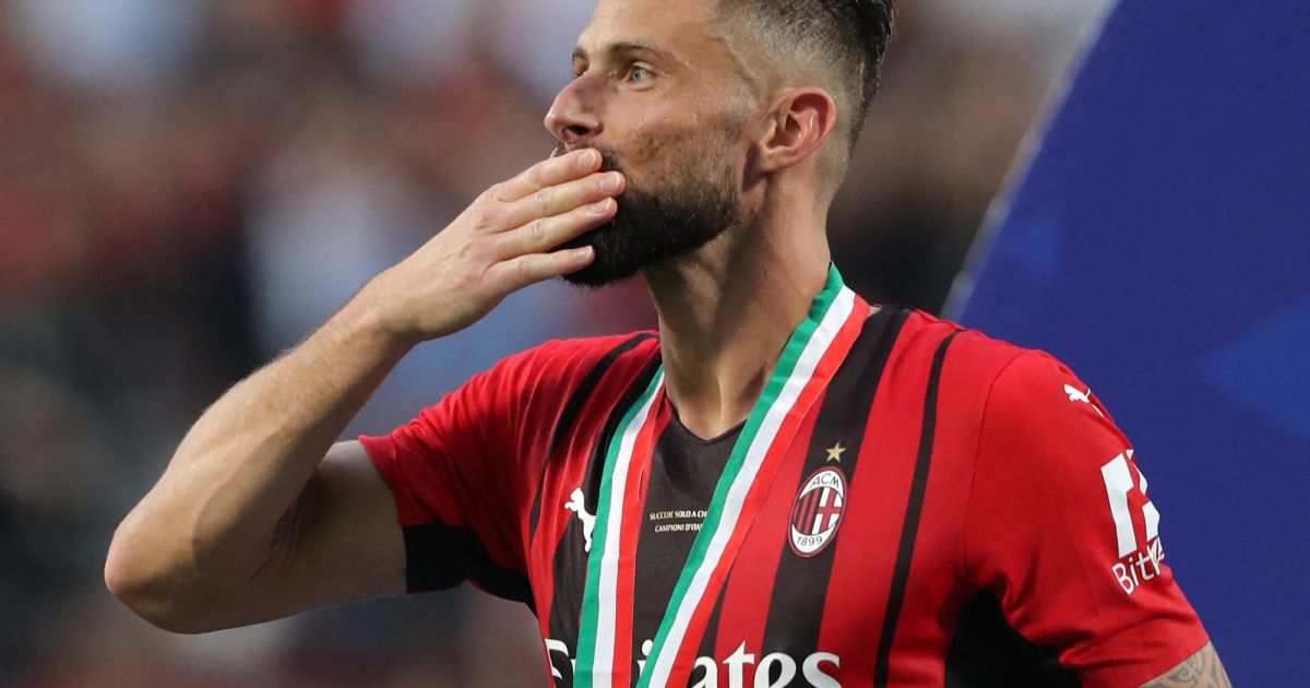 Olivier Giroud Lac Milan Sacré Champion Ditalie Lors De La Dernière Journée Le 22 Mai 2022