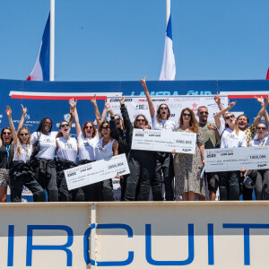 Marlène Schiappa, secrétaire d'Etat, chargée de l'Économie sociale et solidaire et de la Vie associative avec Charlotte Gabris, Sandra Sisley, Léna Simonne, Julia Layani, Vanessa Guide, Nami Isackson, Melococo, Josephine Drai, Tristane Banon Elise Goldfarb et guest - Deuxième édition du challenge caritatif "Talon Pointe Saison 2 / Can-Am" sur le circuit Paul Ricard au Castellet, France, le 9 juillet 2022. © Patrick Carpentier/Bestimage 