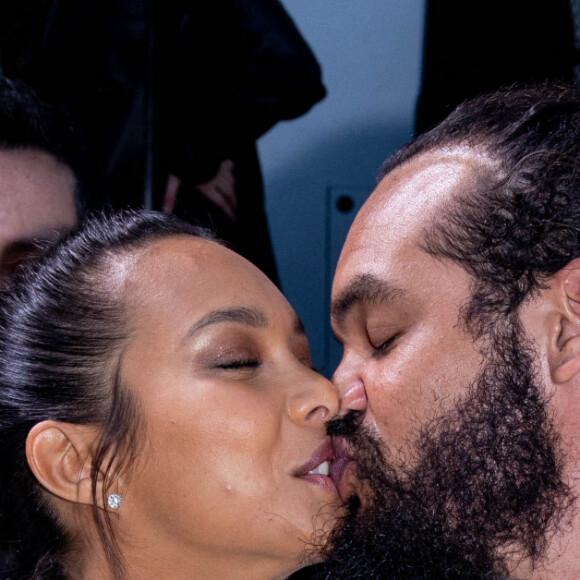 Lais Ribeiro et son fiancé Joakim Noah - People au défilé de mode automne-hiver 2022/2023 "Elie Saab" lors de la fashion week de Paris. Le 5 mars 2022 © Olivier Borde / Bestimage 