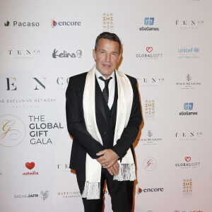 Benjamin Castaldi - Photocall de la 10ème édition du "Global Gift Gala 2021" à l'hôtel Four Seasons Hotel George V à Paris le 30 octobre 2021. © Marc Ausset Lacroix/Bestimage