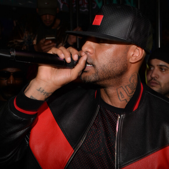 Exclusif - Le rappeur Booba fête son 41ème anniversaire au club Hobo et par la même occasion lance sa bouteille de Whisky nommée "Duc" à Paris le 12 décembre 2017. © Rachid Bellak/Bestimage 