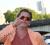 Brad Pitt et Joey King - Photocall du film "Bullet Train" sur le bateau-mouche "L'Excellence" au Port Debilly à Paris. Le 16 juillet 2022 © Coadic Guirec / Bestimage 