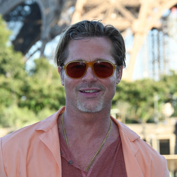 Brad Pitt - Photocall du film "Bullet Train" sur le bateau-mouche "L'Excellence" au Port Debilly à Paris. Le 16 juillet 2022 © Coadic Guirec / Bestimage 