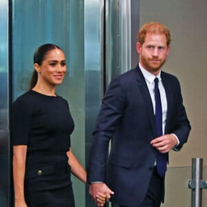 Le prince Harry, duc de Sussex et Meghan Markle, duchesse de Sussex, lors de la célébration du "Nelson Mandela International Day" au siège de l'ONU à New York. Le Prix Nelson Mandela des Nations Unies 2020 a été décerné à Mme Marianna V. Vardinoyannis de Grèce et au Dr Morissanda Kouyate de Guinée. New York