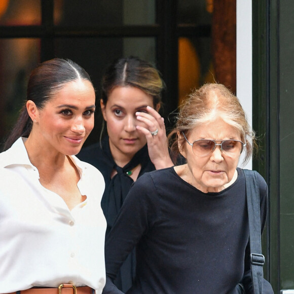 Meghan Markle, duchesse de Sussex, et l'icône féministe Gloria Steinem se sont rencontrées à New York. Meghan Markle a révélé dans une récente interview qu'elle pourrait faire équipe avec Steinem pour rallier le soutien à l'amendement sur l'égalité des droits. New York, le 18 juillet 2022.