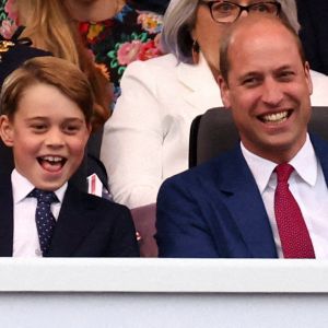 Le prince William, duc de Cambridge et son fils le prince George - Concert du jubilé de platine de la reine devant le palais de Buckingham à Londres le 4 juin 2022. 