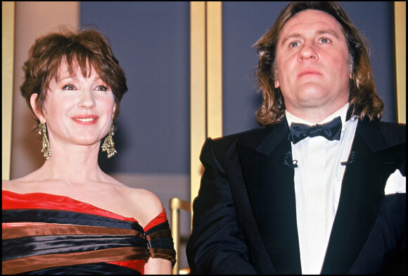 Nathalie Baye et Gérard Depardieu lors des César en 1994