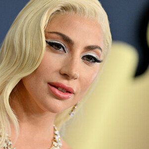 Lady Gaga lors du photocall de la 28ème édition des Screen Actors Guild Awards, ("SAG Awards"), au Barker Hangar à Santa Monica, Los Angeles, Californie, Etats-Unis, le 27 février 2022.