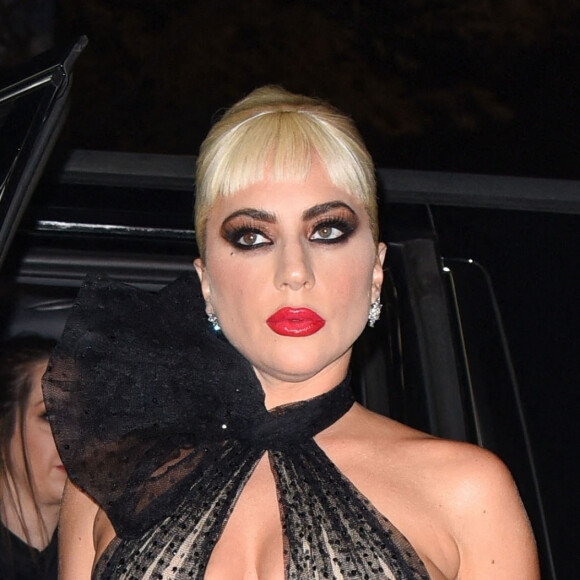 Lady Gaga arrive à la première du film "House of Gucci" à New York, le 16 novembre 2021. 