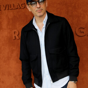 Gad Elmaleh au village lors des Internationaux de France de Tennis de Roland Garros à Paris, le 5 juin 2022. © Dominique Jacovides/Bestimage