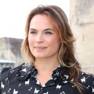 Mélanie Maudran au photocall de la série "Un si grand soleil" lors de la 23ème édition du Festival de la Fiction tv de la Rochelle. © Jean-Marc Lhomer / Bestimage