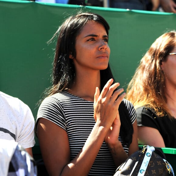 La chanteuse Shy'm était présente au Monte Carlo Country Club à Roquebrune Cap Martin le 14 avril 2016 pour soutenir son fiancé le tennisman français Benoît Paire.