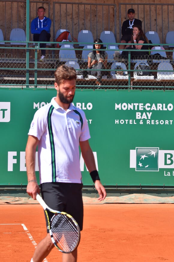 La chanteuse Shy'm était présente au Monte Carlo Country Club à Roquebrune Cap Martin le 14 avril 2016 pour soutenir son fiancé le tennisman français Benoît Paire.