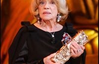 Mort de Jeanne Moreau : sa liaison tumultueuse avec une star du cinéma, qui a quitté une célèbre actrice pour elle !