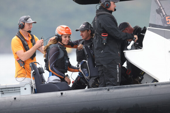 Kate Middleton, duchesse de Cambridge, rencontre l'équipe de Grande-Bretagne avant la course Sail Grand Prix à Plymouth, le 31 juillet 2022. 