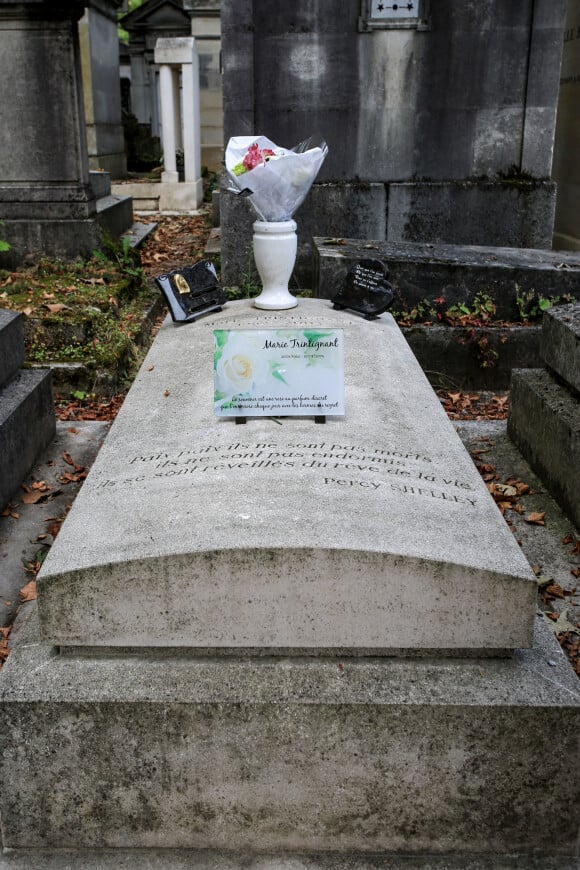Marie Trintignant (actrice) - Illustration des tombes des personnalités célèbres au cimetière du Père Lachaise à Paris © Céline Bonnarde / Bestimage
