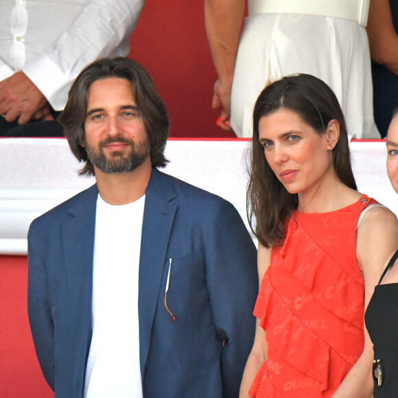 Dimitri Rassam et sa femme Charlotte Casiraghi durant le Jumping International de Monaco, 16eme édition du Longines Global Champions Tour, le 1er juillet 2022. © Bruno Bebert / Bestimage 