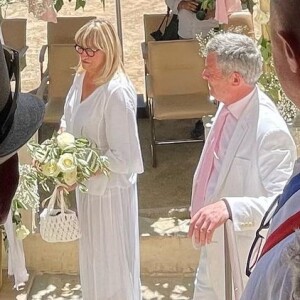 Christine Bravo a partagé cette photo de son mariage avec Stéphane Bachot, en Corse.