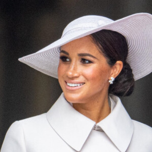 Meghan Markle, duchesse de Sussex - Les membres de la famille royale et les invités lors de la messe célébrée à la cathédrale Saint-Paul de Londres, dans le cadre du jubilé de platine (70 ans de règne) de la reine Elisabeth II d'Angleterre. Londres, le 3 juin 2022.