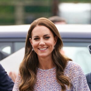 Catherine (Kate) Middleton, duchesse de Cambridge, lors d'une visite à la toute première journée du comté de Cambridgeshire à l'hippodrome July à Newmarket, Royaume Uni, le 23 juin 2022.