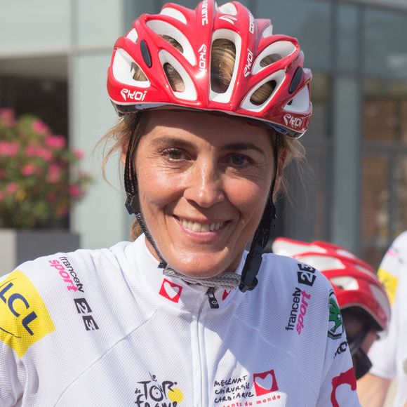 Exclusif - Nathalie Simon - Préparatifs avant départ dans le cadre de l'étape du coeur 2017 au profit de l'association "Mécénat Chirurgie Cardiaque" au stade Orange Vélodrome à Marseille, le 22 juillet 2017. © CVS/Bestimage