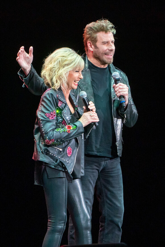 John Travolta et Olivia Newton-John discutant de leur film culte Grease lors d'un événement en Floride le 13 décembre 2019