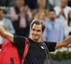 Roger Federer pour son grand retour sur la terre battue bat R. Gasquet au tournoi de tennis Masters de Madrid.