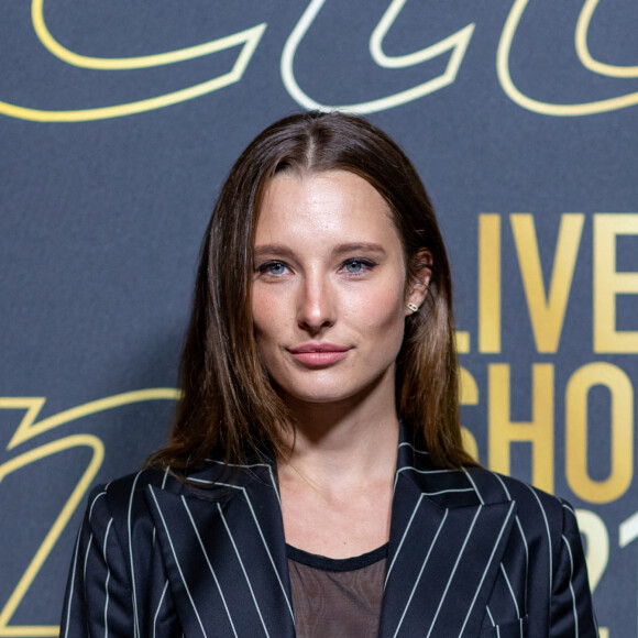Ilona Smet au défilé Etam Womenswear Spring/Summer 2022 pour la Paris Fashion Week à l'Opera Garnier le 4 octobre 2021 à Paris, France 