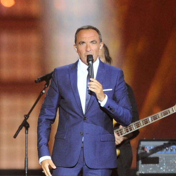 Julien Doré (nommé pour la chanson "Nous") et Nikos Aliagas - Enregistrement de l'émission "La chanson de l'année" au château de Chambord, qui sera diffusée le 5 juin 2021 sur TF1. © Gaffiot-Moreau / Bestimage 