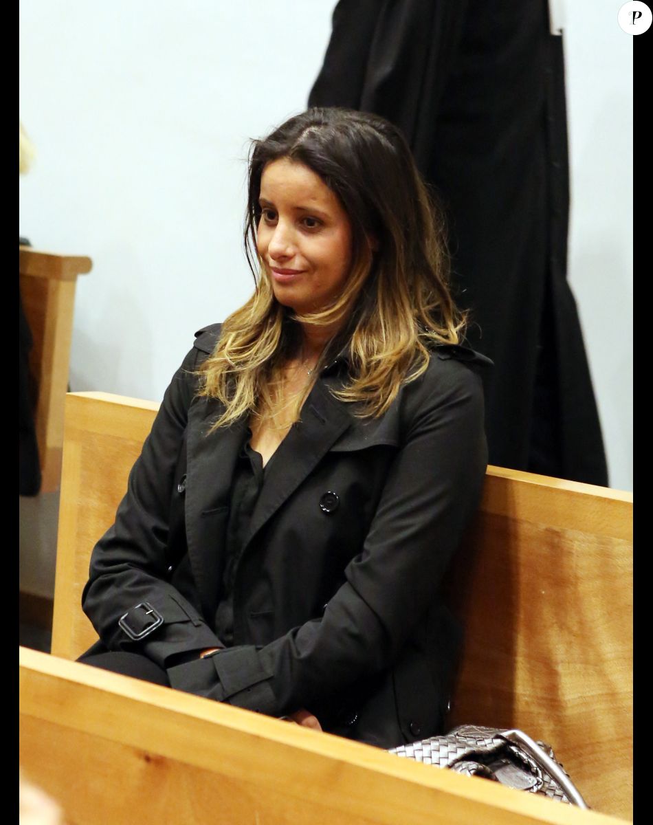 Sarah, la soeur d'Anissa Delarue - Le tribunal correctionnel de Nanterre annule la procedure en diffamation deposee par Elisabeth Bost, l'ex-compagne de Jean-Luc Delarue, a l'encontre de sa veuve, Anissa Delarue, le 5 novembre 2013. Maitre Julie Jacob compte faire appel de la decision.