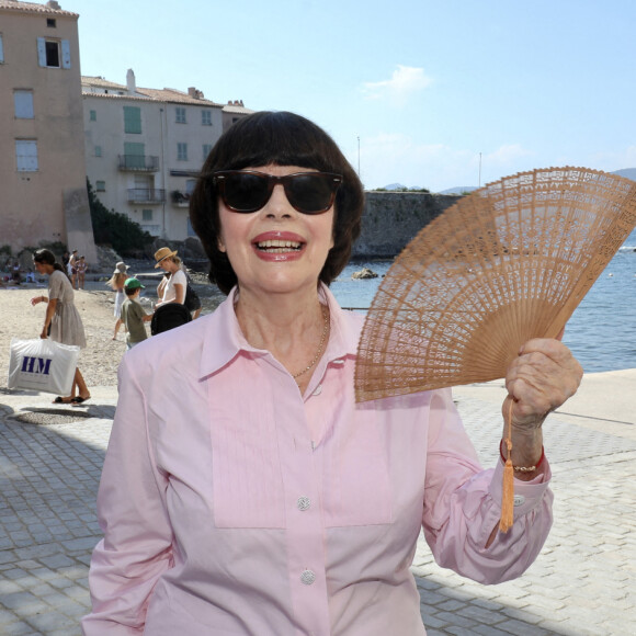 Exclusif - Mireille Mathieu à Saint-Tropez. Mireille Mathieu qui apprécie le lieu y vient chaque année © Luc Boutria / Nice Matin via Bestimage