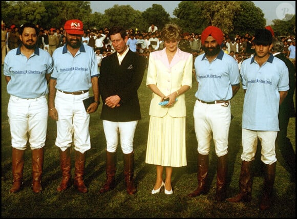 Le Prince Charles et la Princesse Diana en Egypte et en Inde au début des années 1990 juste avant leur divorce.