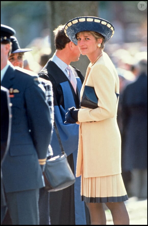 La princesse Diana lors d'une visite en Angleterre