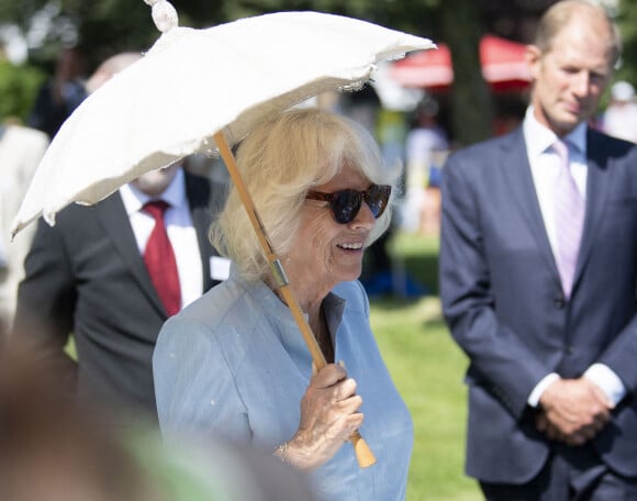 Le prince Charles, prince de Galles, et Camilla Parker Bowles, duchesse de Cornouailles, visitent le musée et galerie d'art "The Burton", à l'occasion de son 70 ème anniversaire, à Bideford avant de rencontrer la population au Victoria Park, le 21 juillet 2021. 