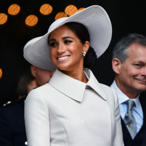 Meghan Markle, duchesse de Sussex - Les membres de la famille royale et les invités lors de la messe célébrée à la cathédrale Saint-Paul de Londres, dans le cadre du jubilé de platine de la reine Elisabeth II d'Angleterre.