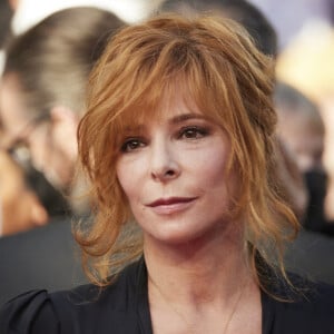 Mylène Farmer - Montée des marches du film "OSS 117 : Alerte rouge en Afrique Noire" lors du 74e Festival de Cannes. © Borde-Jacovides-Moreau / Bestimage