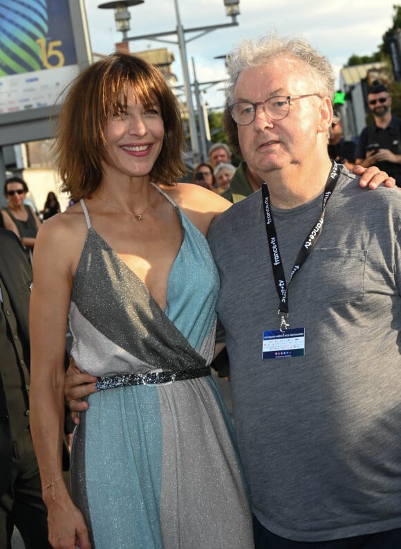 Sophie Marceau et Dominique Besnehard lors du 15ème festival du film francophone de Angoulême (jour 4) au cinéma CGR à Angoulême, France, le 26 août 2022.