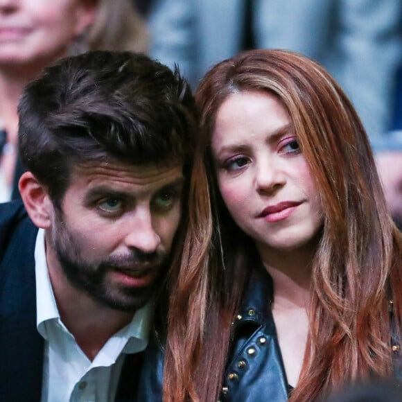 Gerard Piqué et la chanteuse Shakira officialisent leur séparation après douze ans de relation.