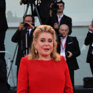 Catherine Deneuve - Soirée d'ouverture du 79e festival international du film de Venise. Le 31 août 2022.