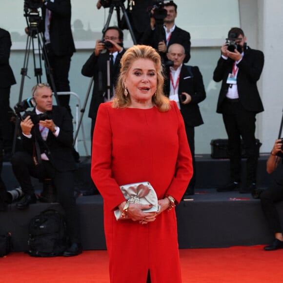 Catherine Deneuve - Soirée d'ouverture du 79e festival international du film de Venise. Le 31 août 2022.