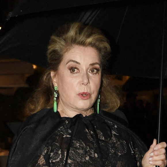 Catherine Deneuve - Soirée Dior dans le cadre de la 59e Biennale d'art de Venise. Le 23 avril 2022.