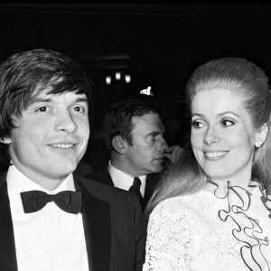 Archives - Catherine Deneuve et David Bailey - Première du film "Les demoiselles de Rochefort" à Paris en 1967.