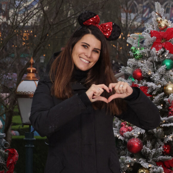 Karine Ferri - Les célébrités fêtent Noël à Disneyland Paris en novembre 2021. © Disney via Bestimage