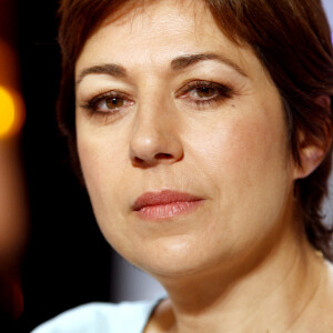Portrait de Valérie Benguigui.