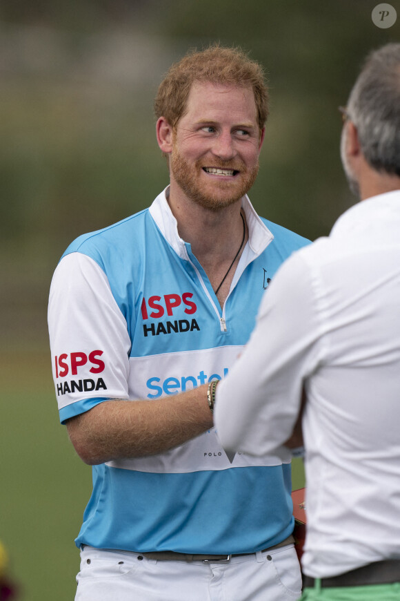 Le prince Harry, duc de Sussex, et son équipe remportent la Coupe du tournoi de polo "Sentebale ISPS Handa Polo Cup" à Carbondale (Colorado), le 25 août 2022