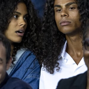 Tina Kunakey et son frère Zakari Kunakey - People assistent au match aller de la Ligue des Champions entre le Paris Saint-Germain contre la Juventus (2-1) au Parc des Princes à Paris le 6 septembre 2022.