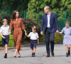 Premier jour dans leur nouvelle école : Le prince George, la princess Charlotte et le prince Louis, accompagnés de leurs parents la duchesse et le duc de Cambridge Catherine (Kate) et William, arrivant pour la pré-rentrée de leur nouvelle école, Lambrook, dans le Berkshire près d'Ascot. 7 septembre 2022